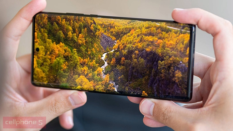 Đánh giá điện thoại Motorola Edge 30 Ultra