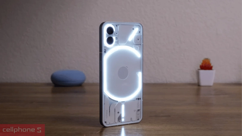 Giá điện thoại Nothing Phone là bao nhiêu