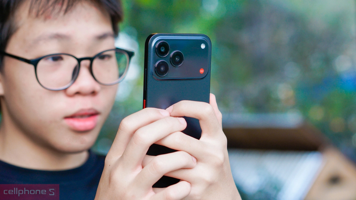 Camera trước và sau quay video cùng lúc