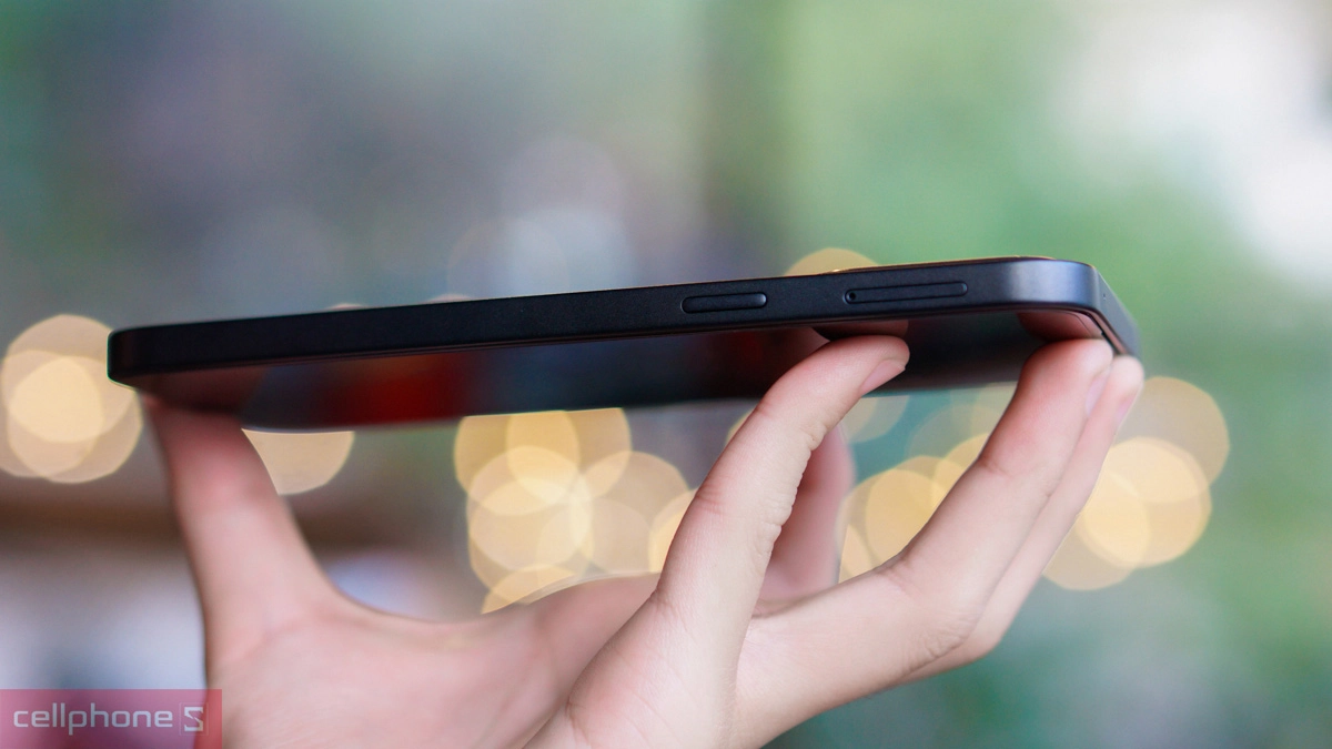 Siêu mỏng 7.7mm, siêu nhẹ 191g