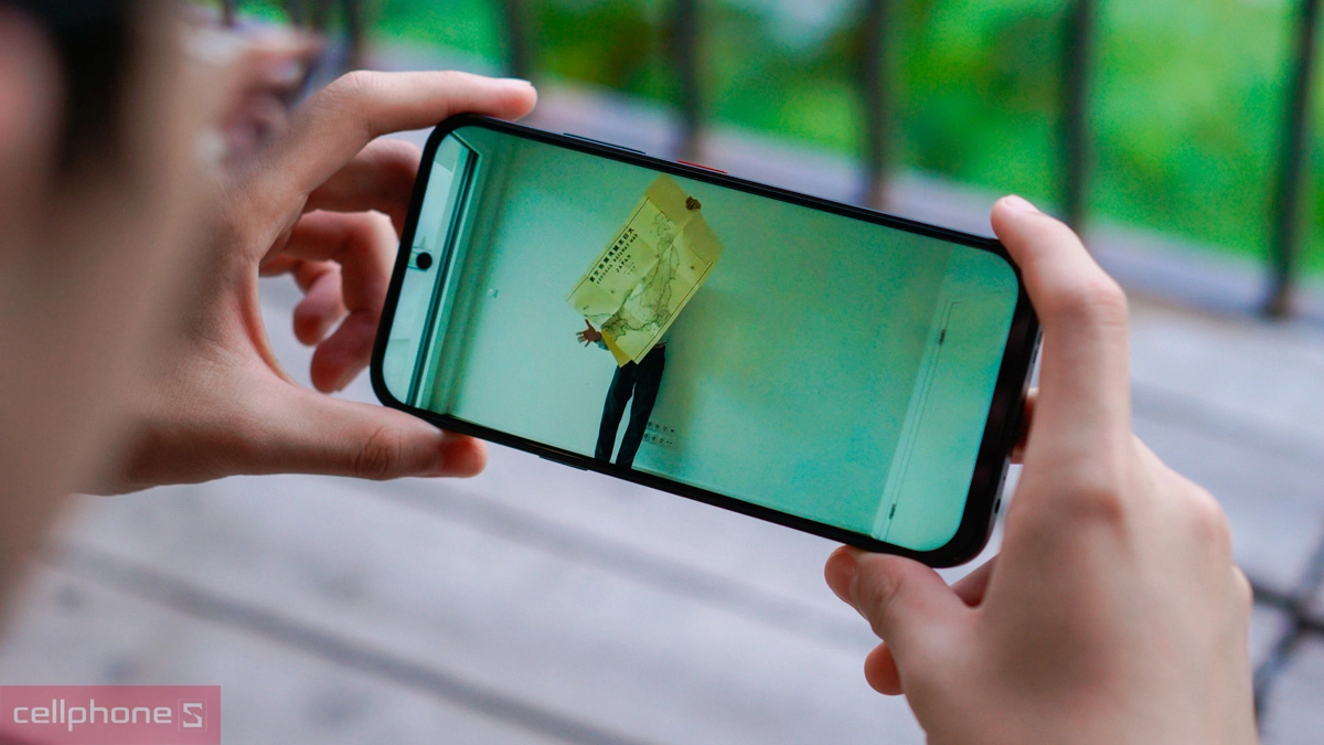 Nubia Linkfree hỗ trợ gọi thoại và nhắn tin miễn phí