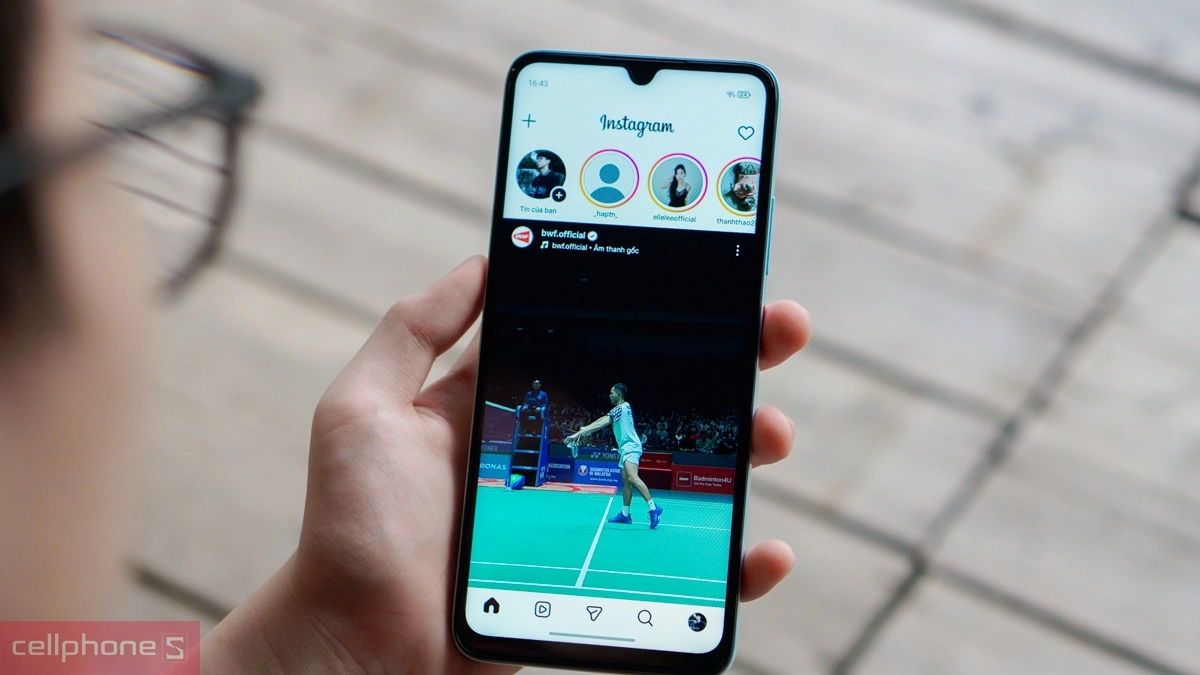 Pin khủng 6000mAh trên điện thoại Nubia V80 Max