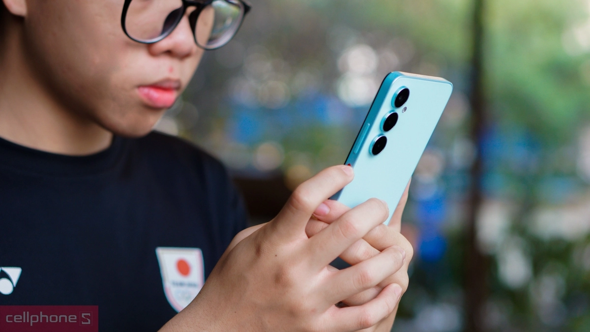 Thuật toán sạc thông minh trên điện thoại Nubia V80 Max