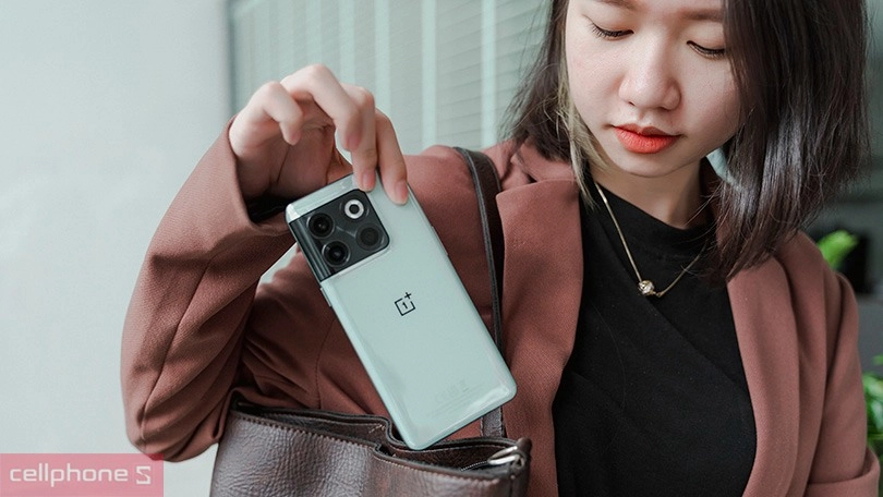 Đánh giá thiết kế điện thoại OnePlus 10T
