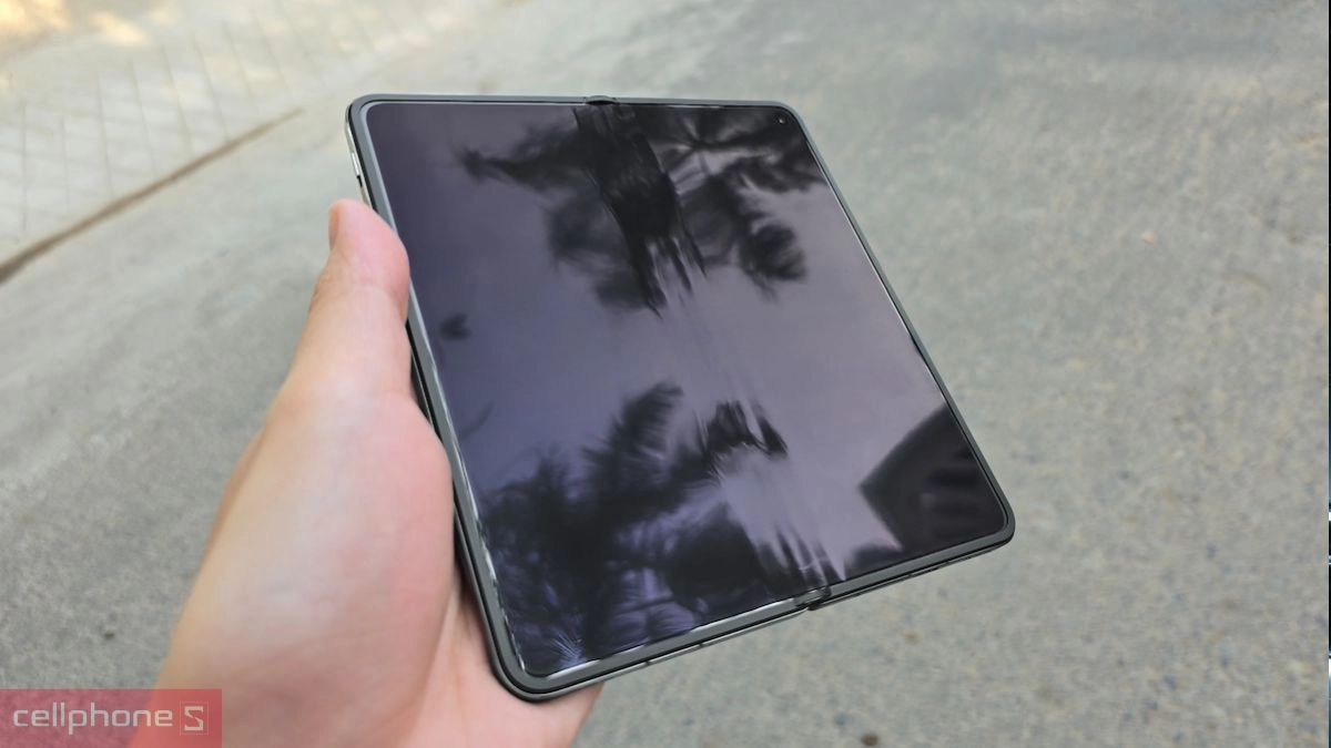 Nếp gấp màn hình OPPO Find N3