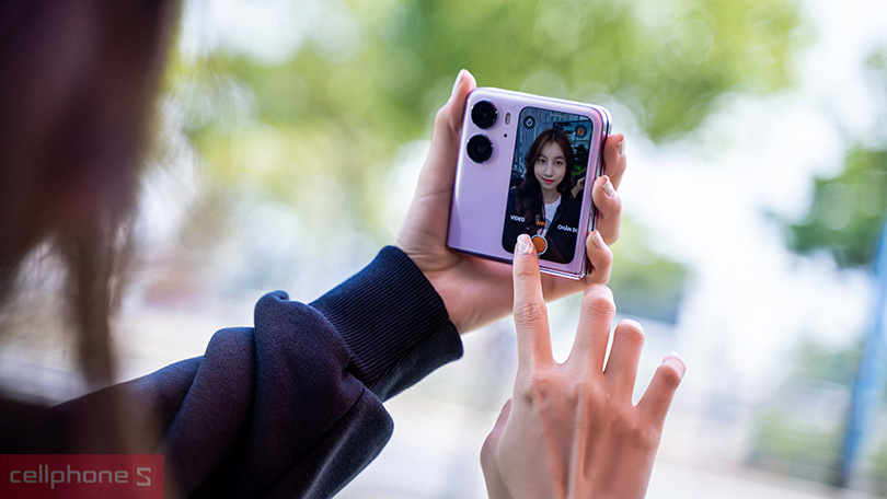OPPO Find N2 Flip - Màn hình gập không nếp gấp, camera gương thần ấn tượng