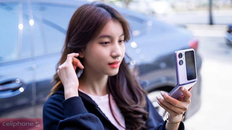 OPPO Find N2 Flip - Màn hình gập không nếp gấp, camera gương thần ấn tượng