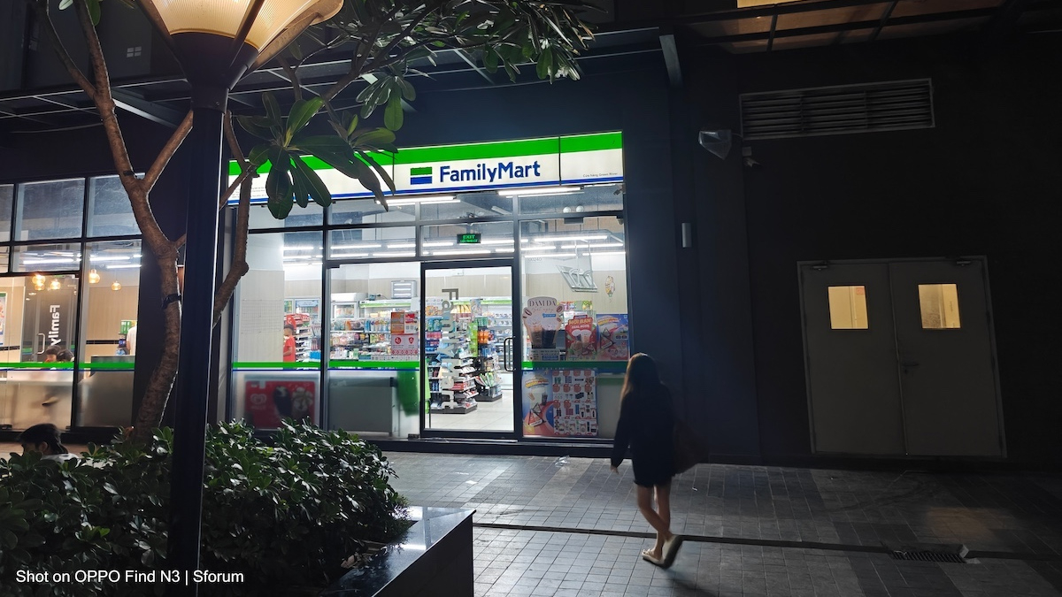 Hình chụp thực tế bằng camera OPPO Find N3