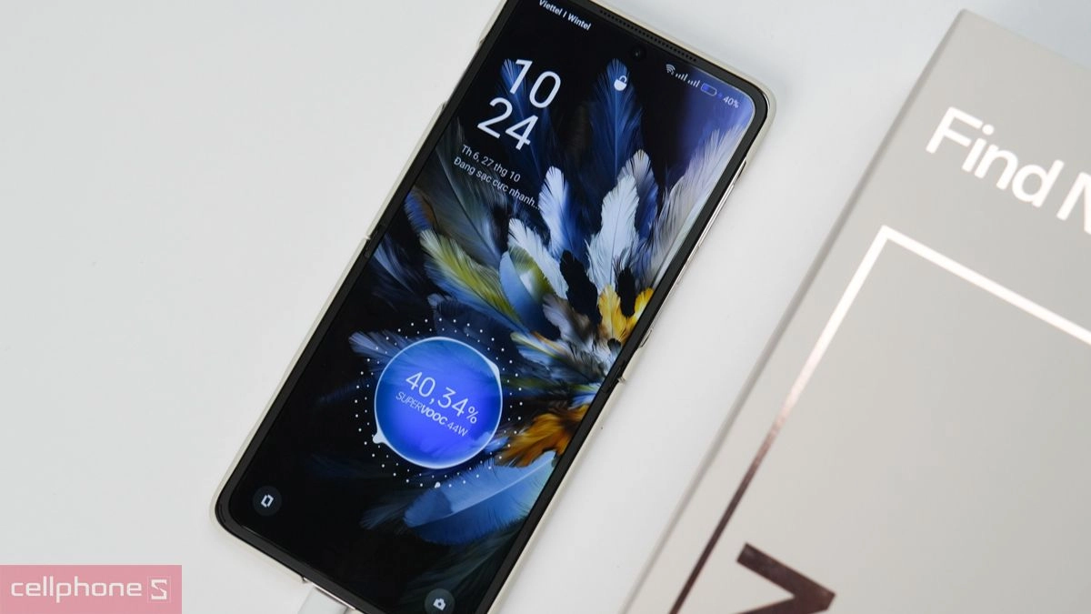 Pin lớn 4300mAh với siêu sạc nhanh SUPERVOOC 44W