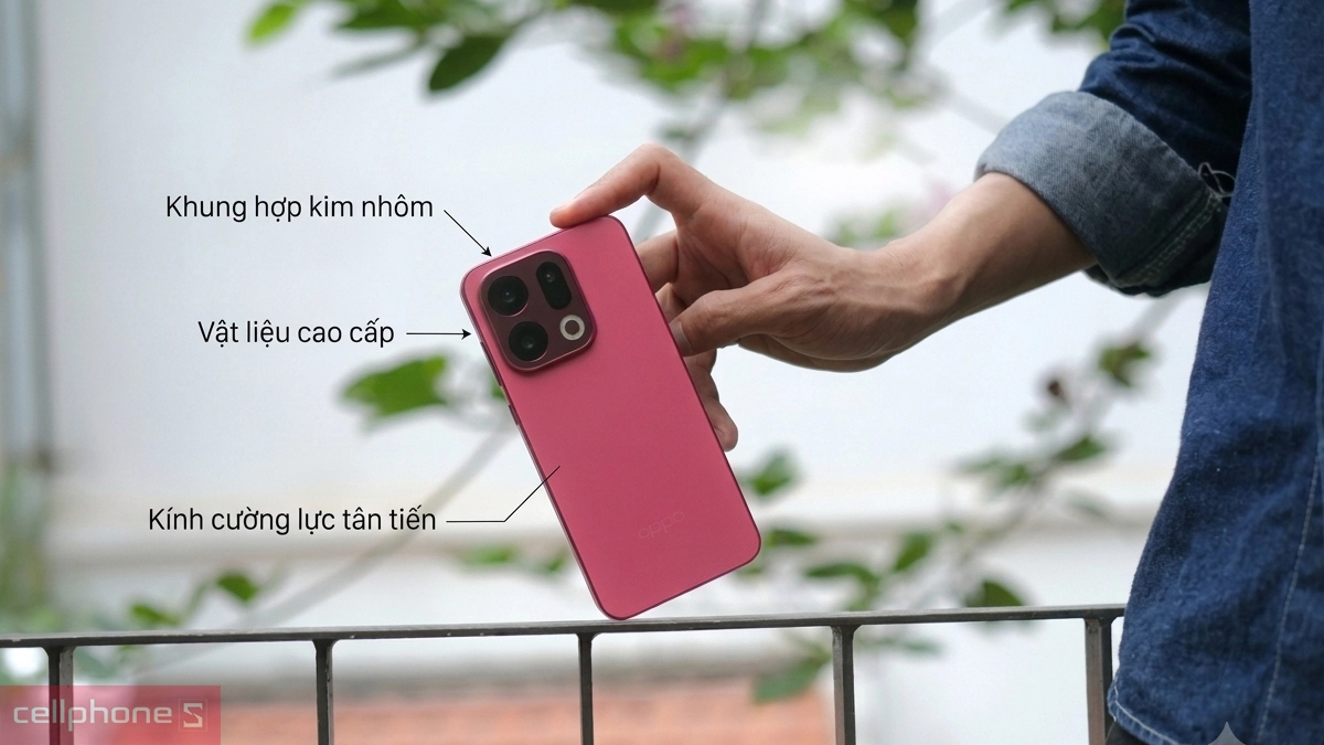OPPO Find X sử dụng chất liệu cao cấp cùng chuẩn kháng nước IP68