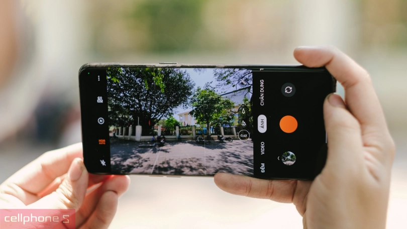 Điện thoại OPPO Find X5 Pro - Thiết kế mặt lưng gốm sang trọng, cảm biến Hasselblad cho khả năng quay chụp ấn tượng