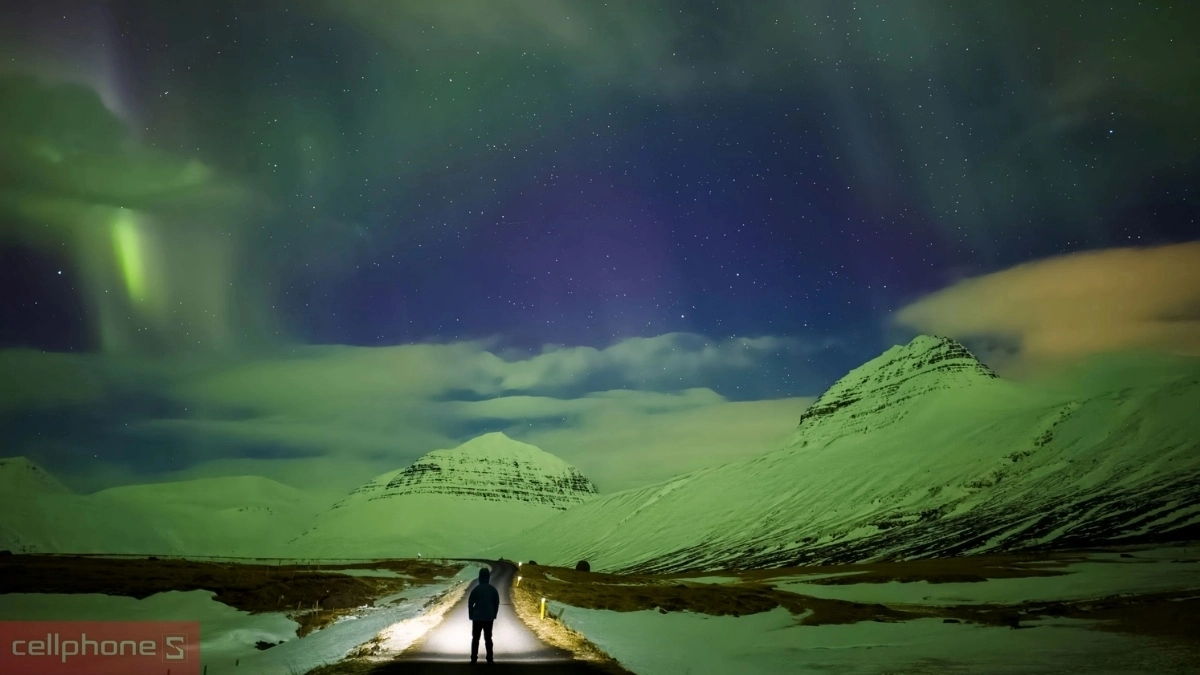 OPPO Find X9 Ultra sở hữu ống kính chính sử dụng dòng siêu cảm biến Sony LYT-901 thế hệ mới với kích thước 1/1.12 inch