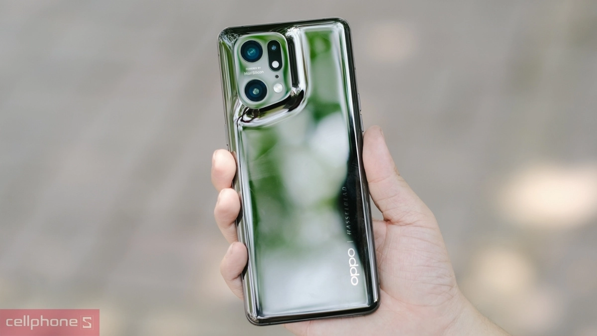 OPPO Find X5 Pro nổi bật với mặt lưng gốm cao cấp sang trọng