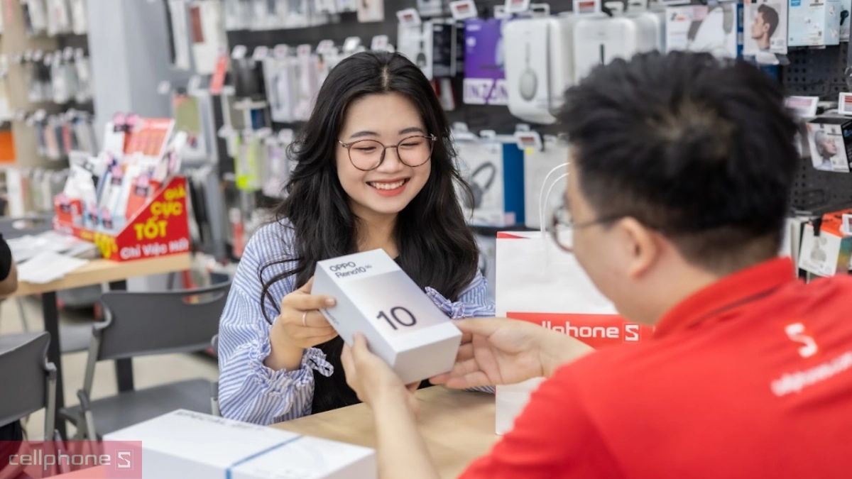 Lựa chọn thời điểm mua điện thoại oppo