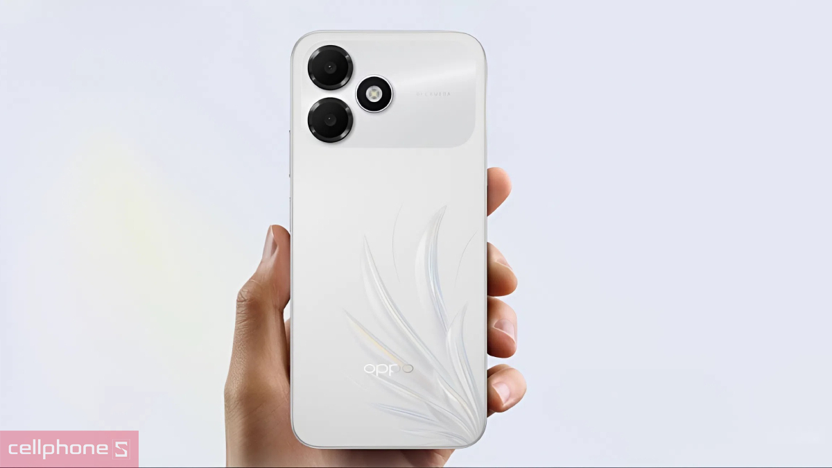 OPPO A6c có cụm camera sau 13MP với khẩu độ f/2.2
