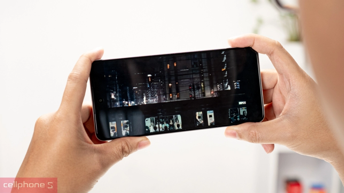 OPPO A5i Pro có độ sáng màn hình đạt mức 1000 nits