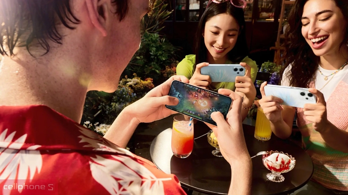 OPPO Reno14 sở hữu bộ vi xử lý MediaTek Dimensity 8350 giúp chơi game mượt mà với đồ họa cao