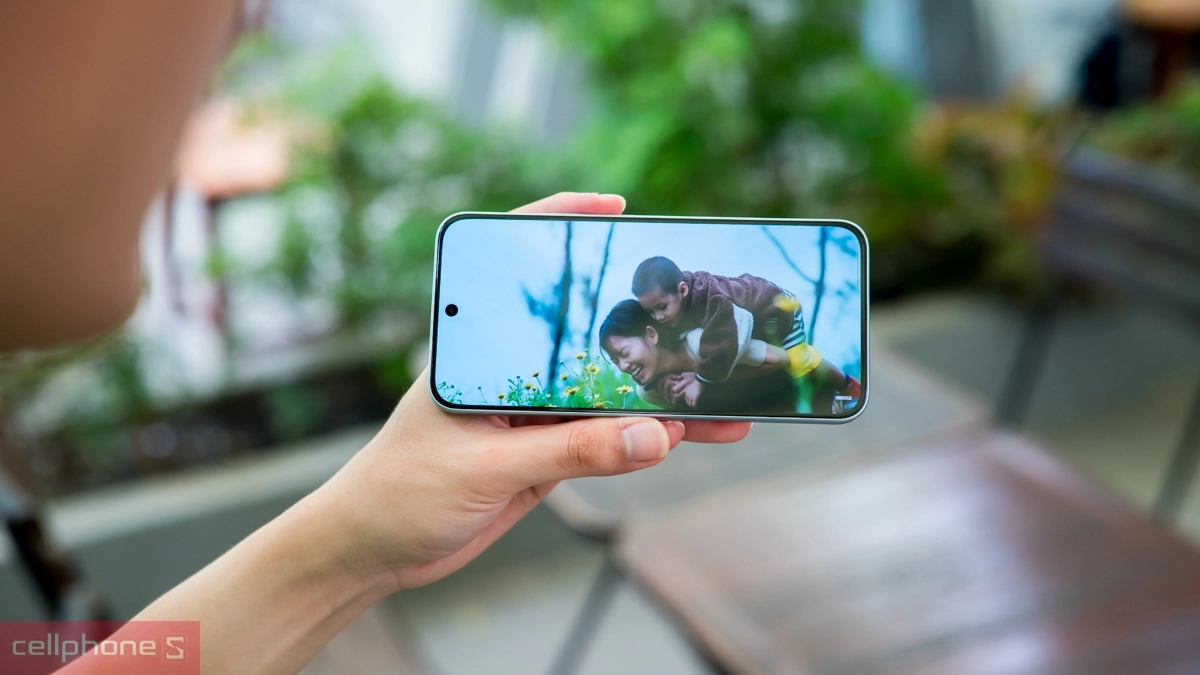 video 4K sống động OPPO Reno14 F