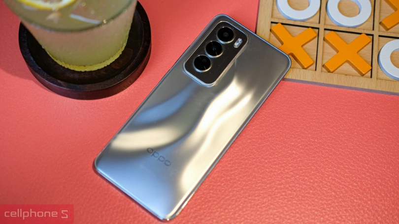 Màu sắc bắt mắt, mới lạ trong phân khúc giá