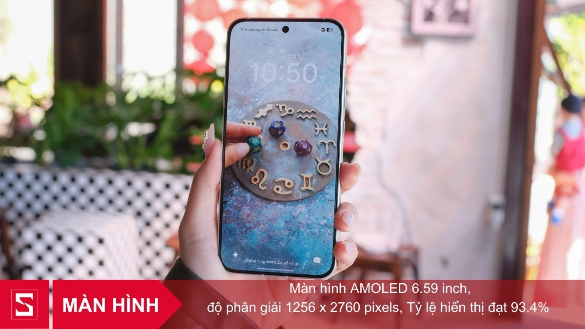 OPPO Reno 15 có màn hình 6.32 inch với độ phân giải 2640x1216px và độ sáng tối đa 3600 nits