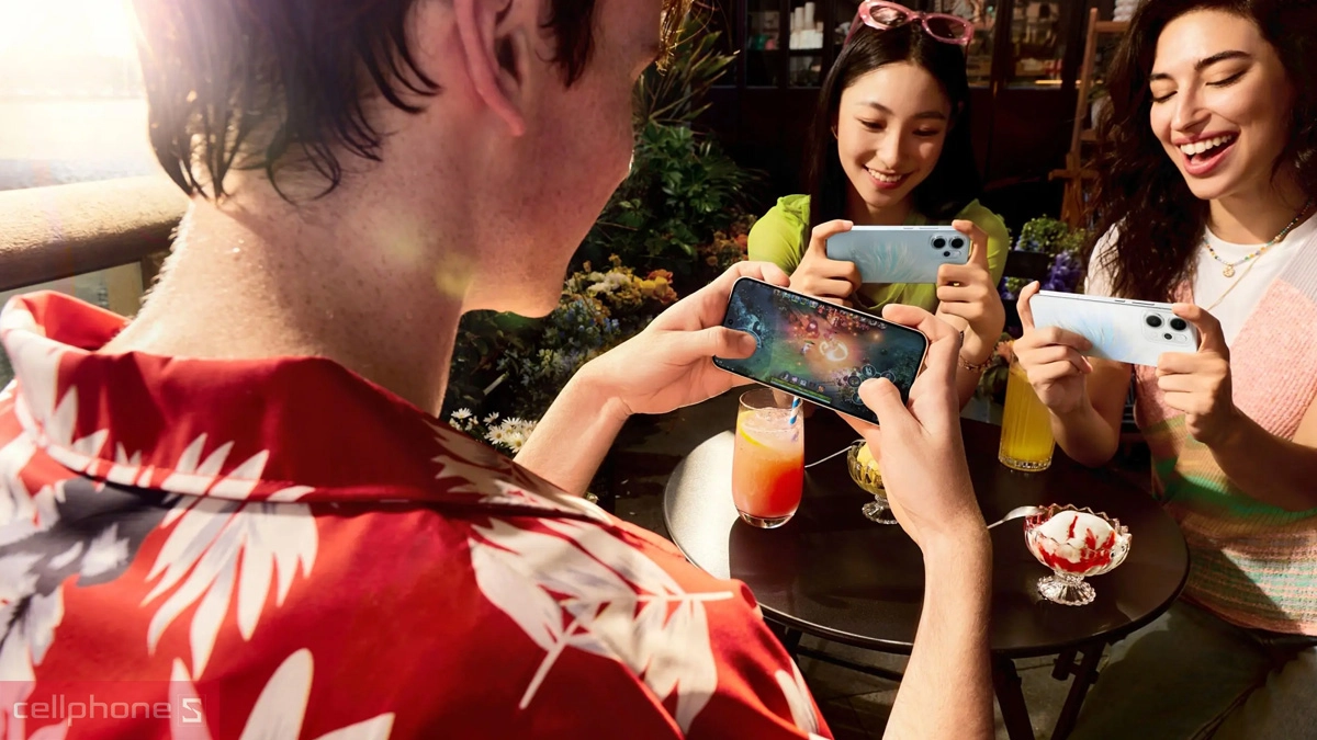 Màn hình AMOLED mượt mà