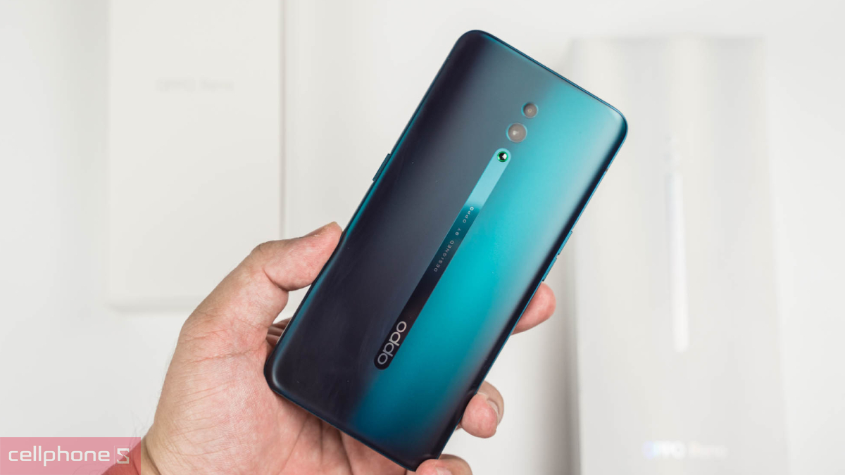 OPPO Reno có khả năng kháng nước