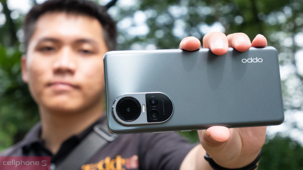 OPPO Reno10 hỗ trợ thu phóng quang học Hybrid 2x 
