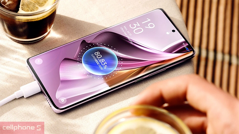 Nhiều tùy chọn bộ nhớ trong và RAM đáp ứng mọi nhu cầu