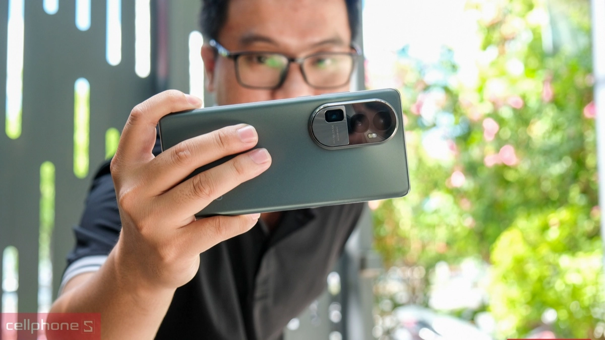OPPO Reno10 Pro+ 5G với camera góc siêu rộng 112°