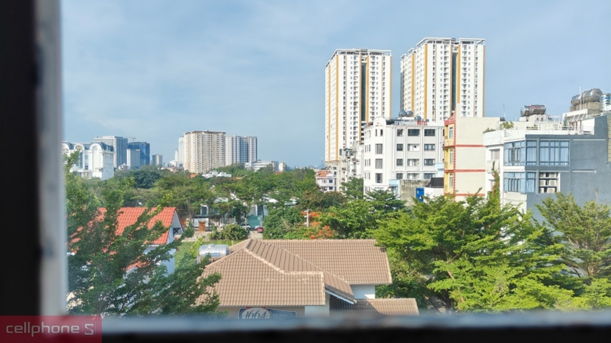 OPPO Reno10 Pro Plus+ ghi lại ảnh thực tế bằng camera chính
