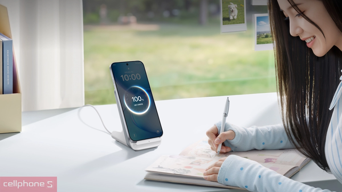 OPPO Reno16 Pro có sạc không dây tiện lợi