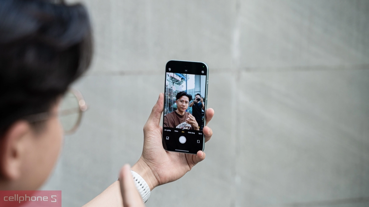 Điện thoại POCO F8 Pro 5G được trang bị cảm biến vân tay siêu âm