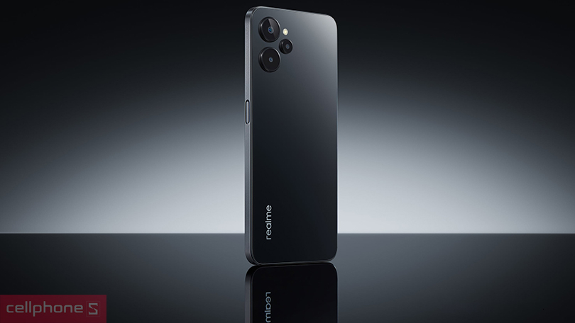 Camera không hề kém cạnh