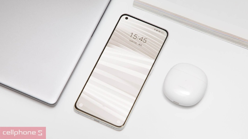 Màn hình AMOLED 144HZ nâng tầm trải nghiệm