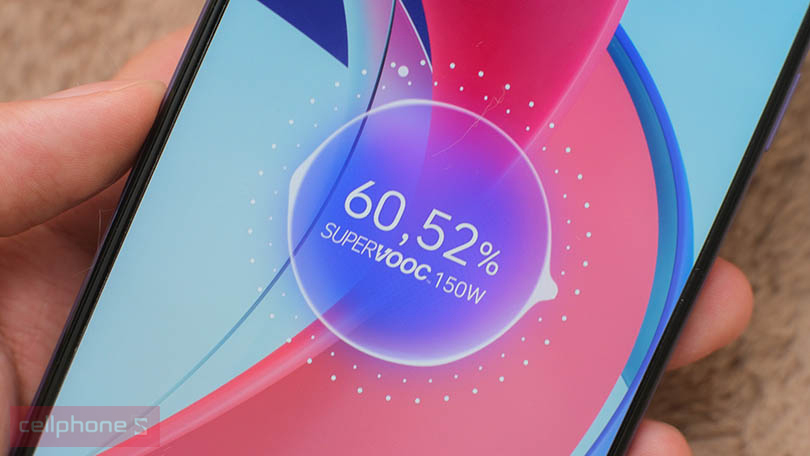 Dung lượng pin 5000mAh kết hợp sạc nhanh 150w