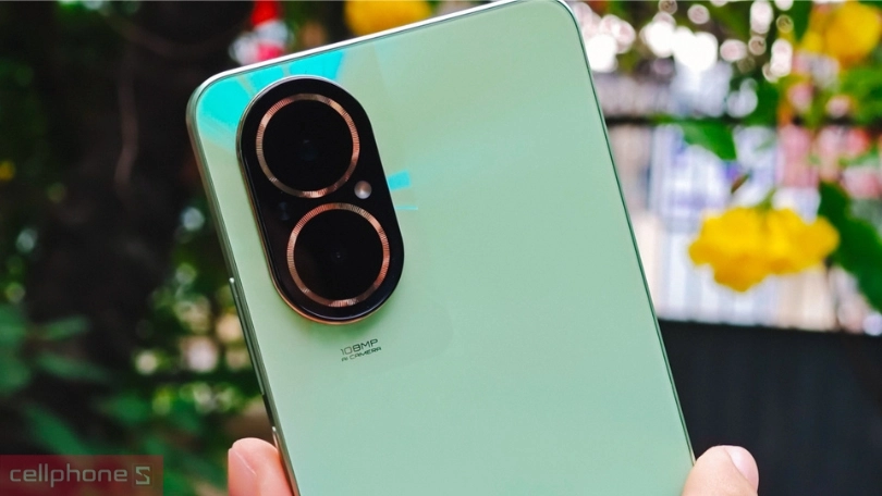 Li-Polyme 5000 mAh trên C67 realme C67 sở hữu Li-Polyme 5000 mAh