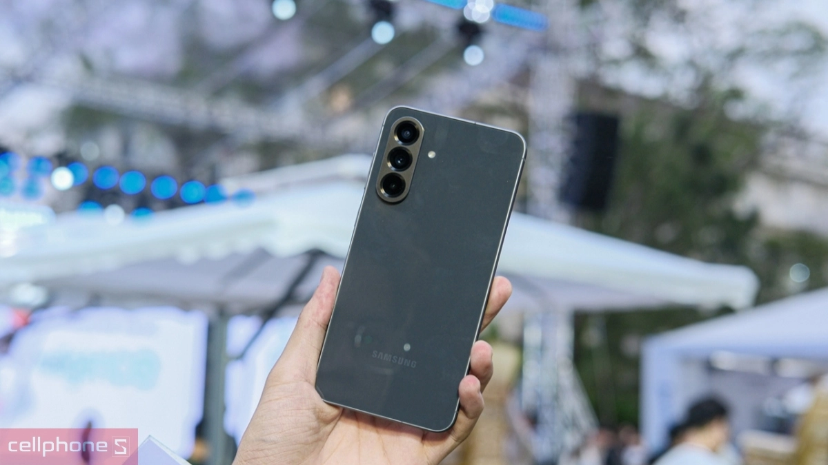 Bảng giá điện thoại Samsung giảm nhiều tại CellphoneS