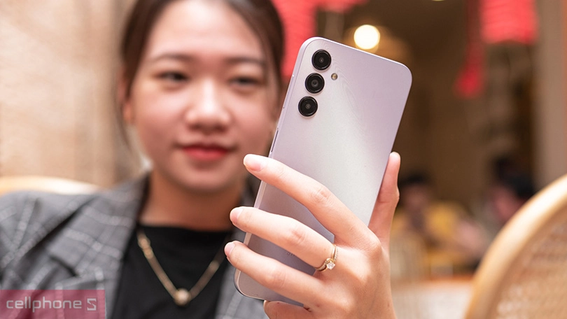 Pin siêu khủng tới 5000 mAh, thoải mái trải nghiệm cả ngày dài