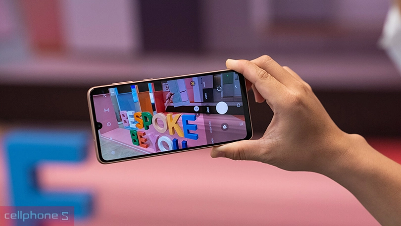 Camera 4 ống kính ghi lại trọn vẹn chi tiết đáng giá