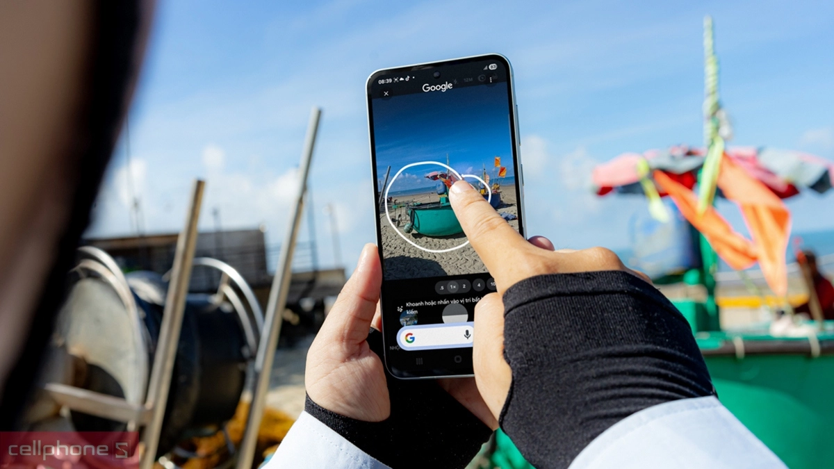 Samsung Galaxy A56 hỗ trợ Khoanh tròn để tìm kiếm thông minh