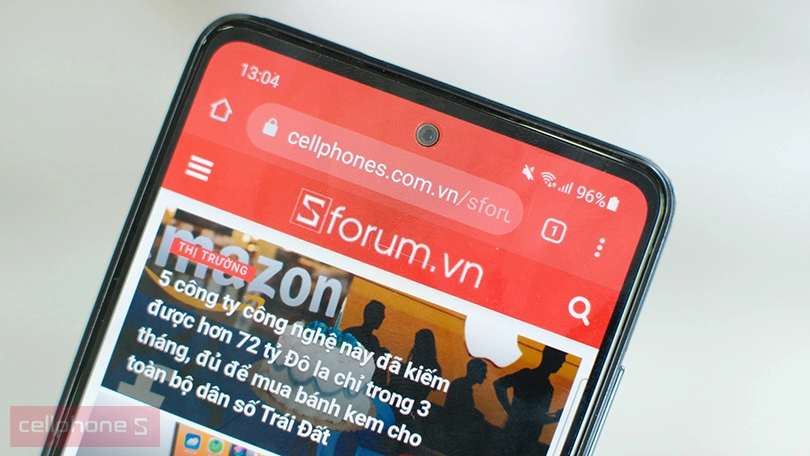 Màn hình rực rỡ giúp đắm chìm trong mọi hình ảnh