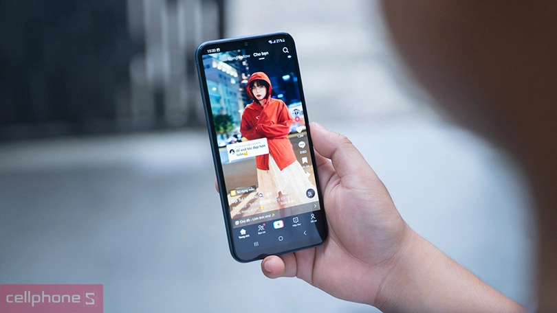 Màn hình và khả năng hiển thị ấn tượng