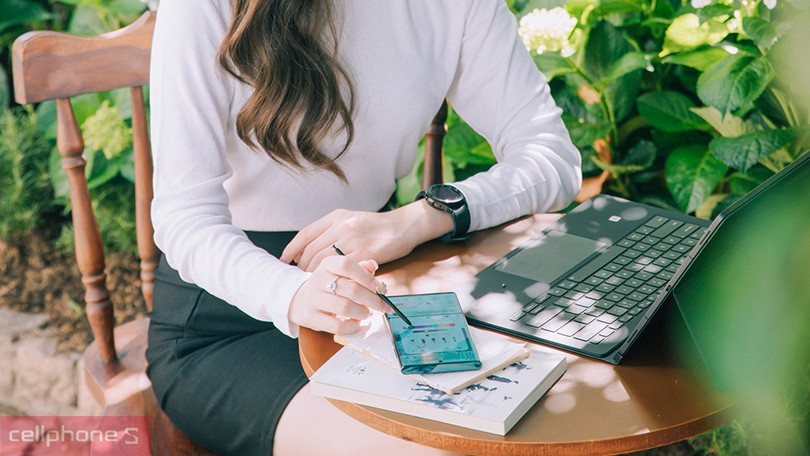 Có gì bên trong hộp Samsung galaxy S22 Ultra?