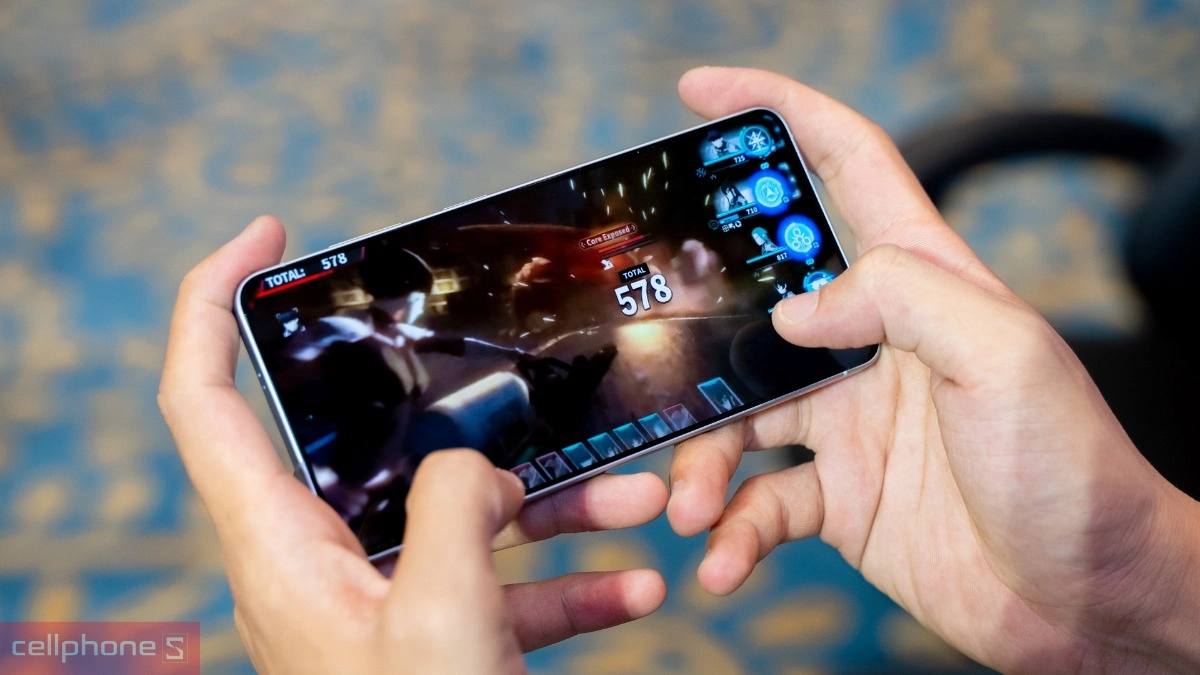 khả năng tương thích tốt giữa vi xử lý hiện đại và phần mềm