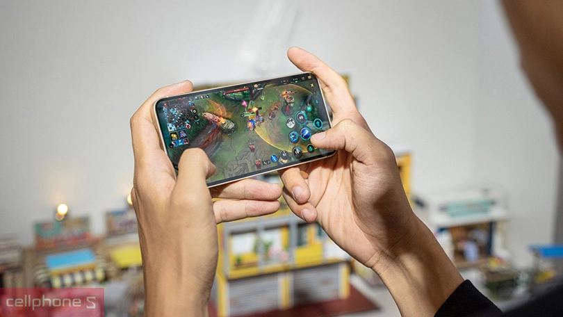 Samsung S24 Plus 512GB: màn hình Quad-HD+ độc đáo, cấu hình xứng tầm