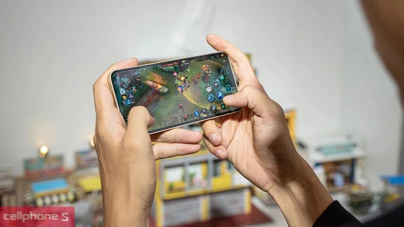 Màn hình Dynamic AMOLED 6.7 inch lớn