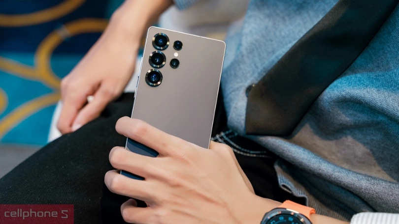 Thiết kế Samsung dòng S sang trọng