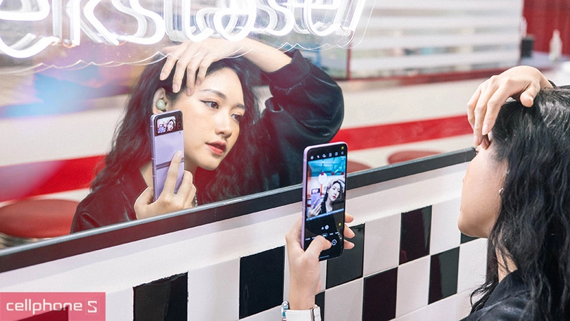 Samsung Galaxy Z Flip3 5G