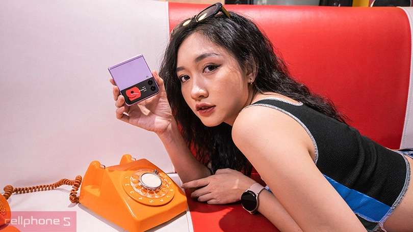 Samsung Galaxy Z Flip3 5G