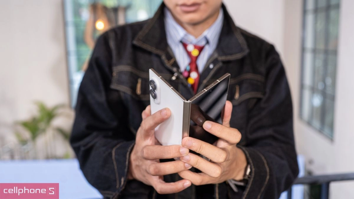 Màn hình gập 7,6 inch khi mở trên Samsung Galaxy Z Fold8 5G 16GB 1TB